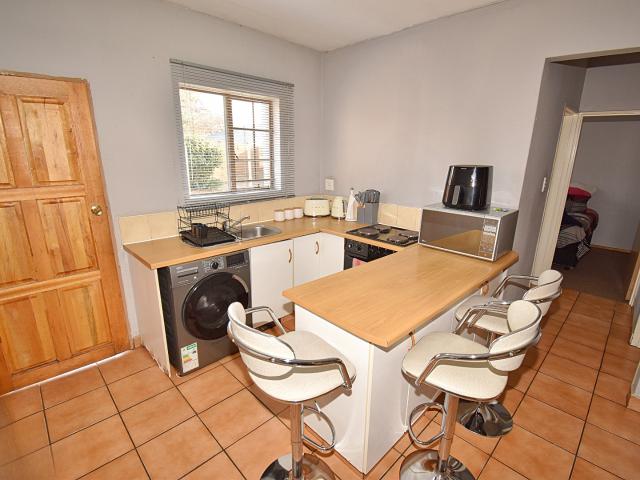 2 Bedroom Townhouse For Sale in Crystal Park