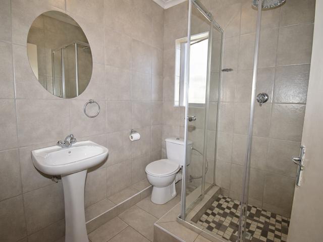 2 Bedroom Townhouse For Sale in Crystal Park