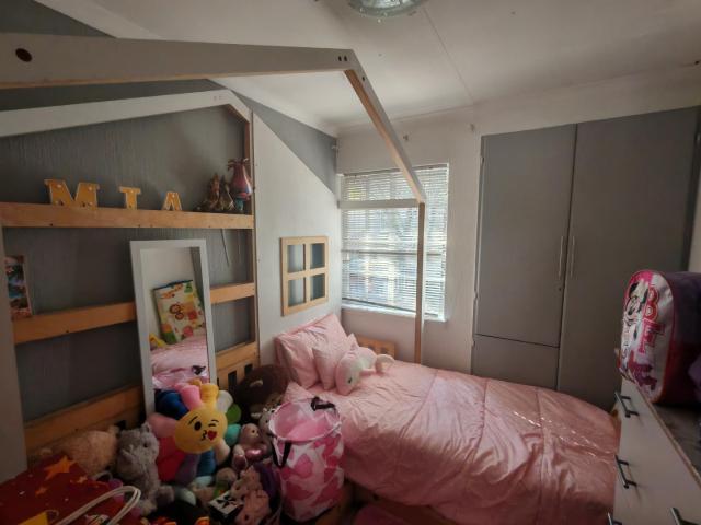 2 Bedroom Townhouse For Sale in Dalpark