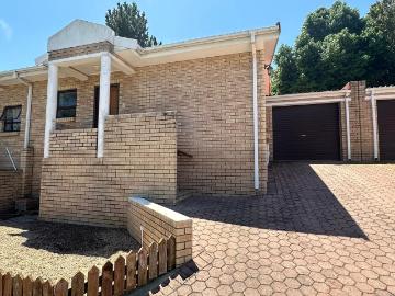 2 Bedroom Townhouse For Sale in Denneoord
