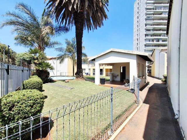 2 Bedroom Townhouse For Sale in Denlee