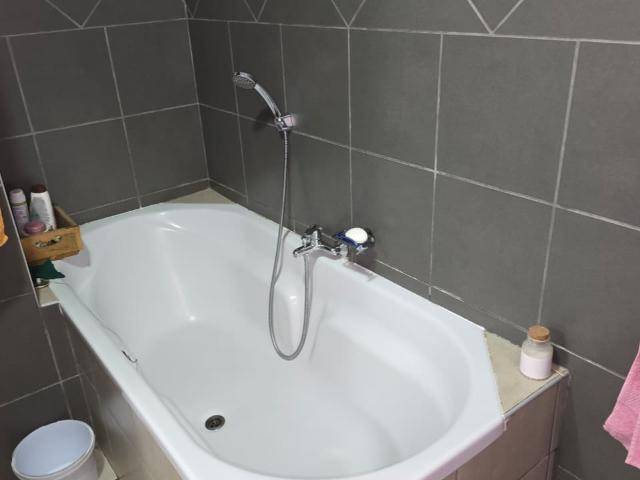 2 Bedroom Townhouse For Sale in Doringkruin