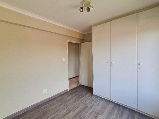 2 Bedroom Townhouse For Sale in Dowerglen Ext 4
