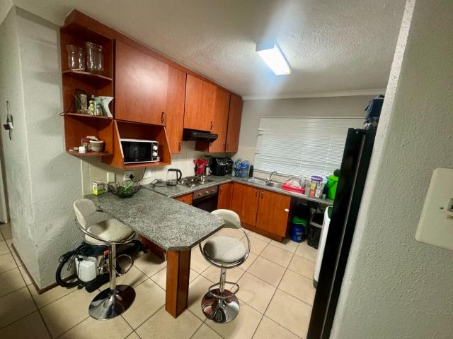 2 Bedroom Townhouse For Sale in Edleen