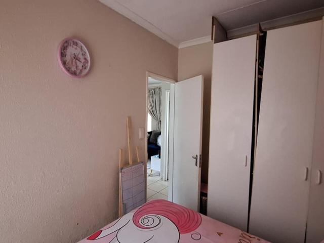 2 Bedroom Townhouse For Sale in Edleen