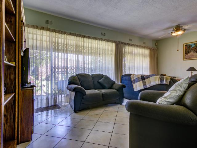 2 Bedroom Townhouse For Sale in Edleen