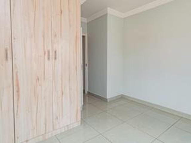 2 Bedroom Townhouse For Sale in Elandshaven