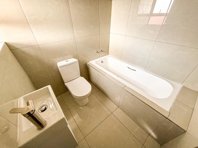 2 Bedroom Townhouse For Sale in Elandshaven