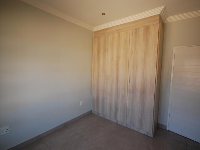 2 Bedroom Townhouse For Sale in Elandshaven