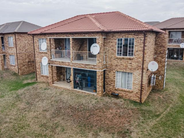 2 Bedroom Townhouse For Sale in Elandspark