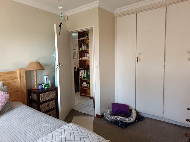 2 Bedroom Townhouse For Sale in Eldoraigne