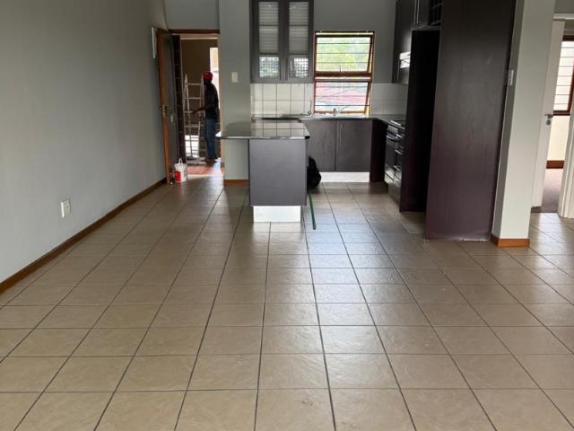 2 Bedroom Townhouse For Sale in Emfuleni Golf Estate