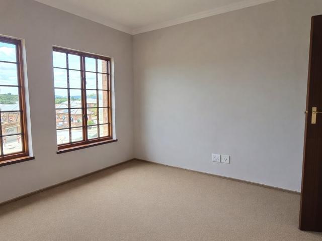 2 Bedroom Townhouse For Sale in Equestria