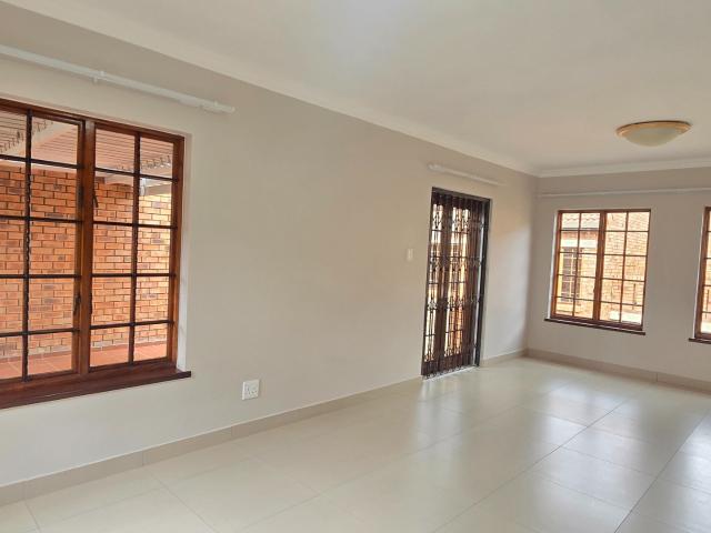 2 Bedroom Townhouse For Sale in Equestria
