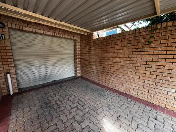 2 Bedroom Townhouse For Sale in Equestria