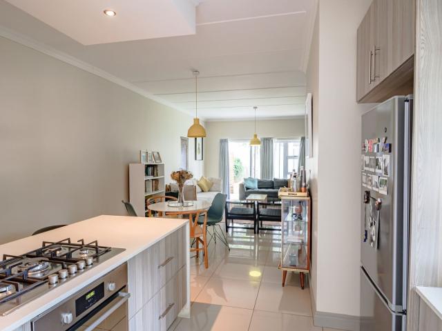 2 Bedroom Townhouse For Sale in Erand Gardens