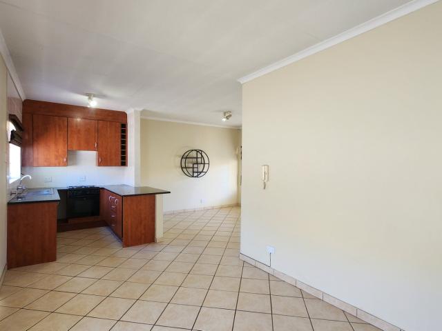 2 Bedroom Townhouse For Sale in Faerie Glen
