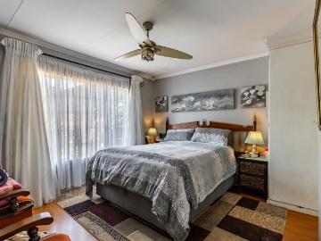 2 Bedroom Townhouse For Sale in Faerie Glen