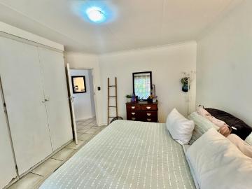 2 Bedroom Townhouse For Sale in Faerie Glen