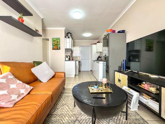 2 Bedroom Townhouse For Sale in Fairview