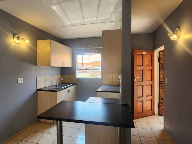 2 Bedroom Townhouse For Sale in Fairlead