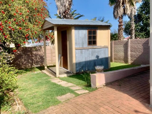 2 Bedroom Townhouse For Sale in Ferreira Town