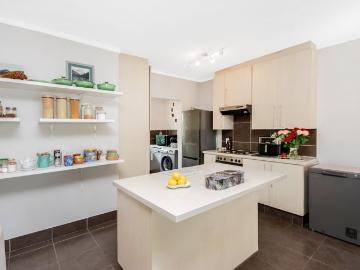 2 Bedroom Townhouse For Sale in Fourways