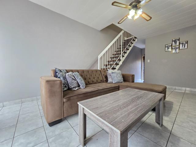 2 Bedroom Townhouse For Sale in Germiston South