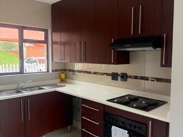 2 Bedroom Townhouse For Sale in Glenvista