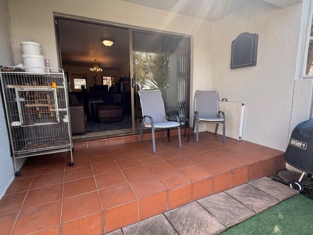 2 Bedroom Townhouse For Sale in Glenvista