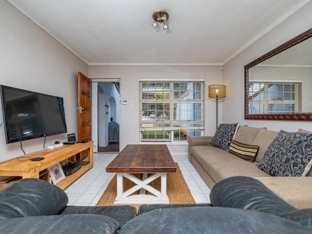 2 Bedroom Townhouse For Sale in Glenwood