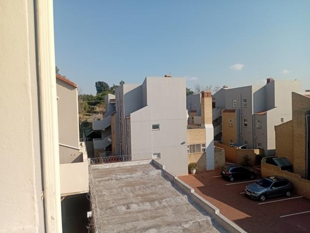 2 Bedroom Townhouse For Sale in Glenanda