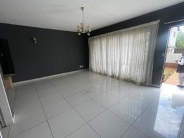 2 Bedroom Townhouse For Sale in Haddon