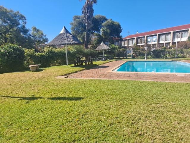 2 Bedroom Townhouse For Sale in Haddon