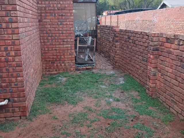 2 Bedroom Townhouse For Sale in Hadison Park