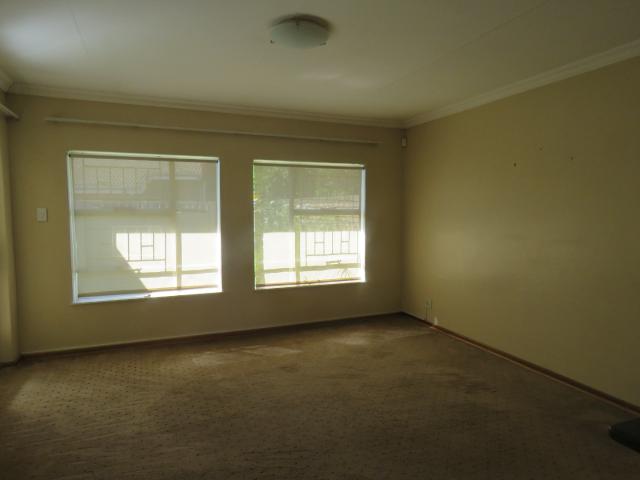2 Bedroom Townhouse For Sale in Harrismith