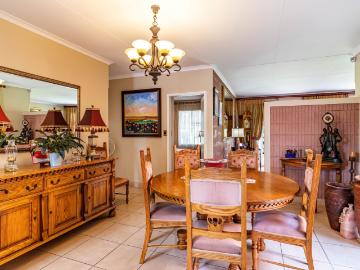 Townhouse for sale in Helderkruin - Garden