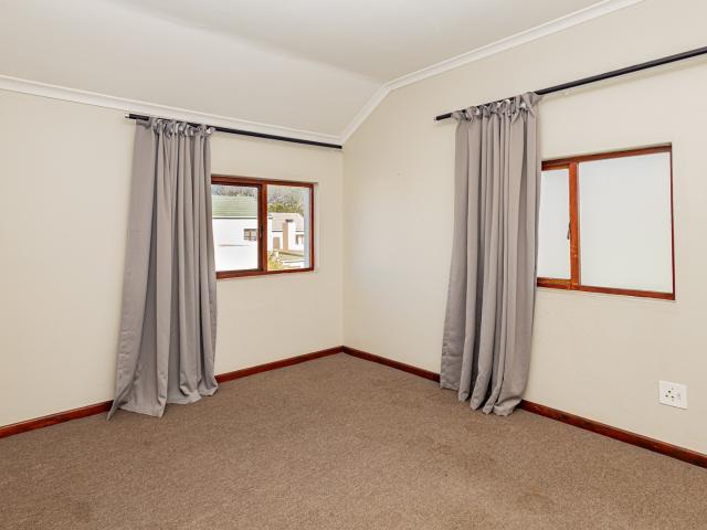 2 Bedroom Townhouse For Sale in Heritage Park