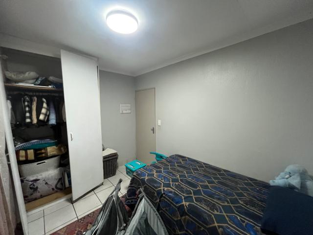 2 Bedroom Townhouse For Sale in Heuwelsig Estate