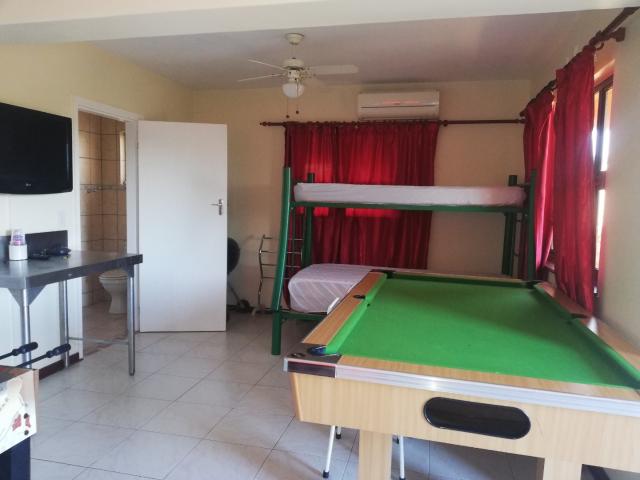2 Bedroom Townhouse For Sale in Hibberdene
