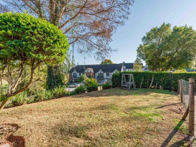 2 Bedroom Townhouse For Sale in Hillcrest Central