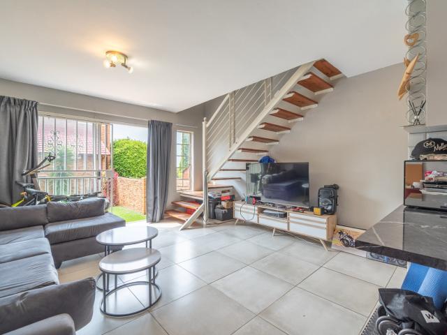 2 Bedroom Townhouse For Sale in Honeydew Ridge