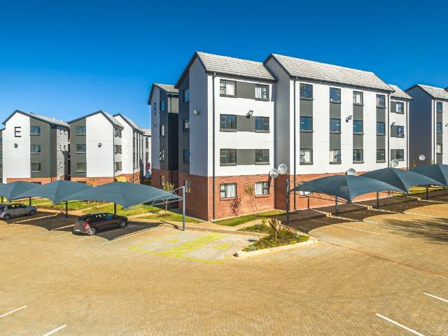 2 Bedroom Townhouse For Sale in Jabulani
