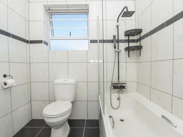 2 Bedroom Townhouse For Sale in Kabega