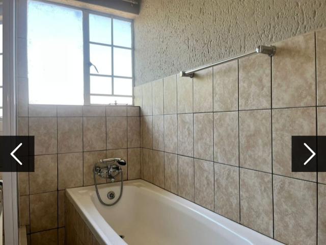 2 Bedroom Townhouse For Sale in Kenleaf