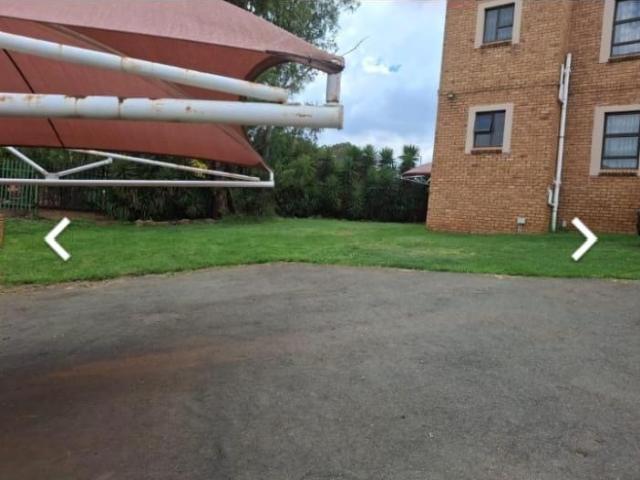 2 Bedroom Townhouse For Sale in Kibler Park