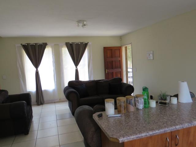 2 Bedroom Townhouse For Sale in Kosmosdal
