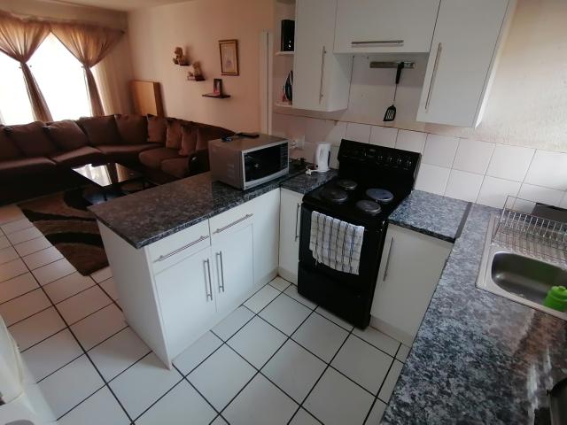 2 Bedroom Townhouse For Sale in Lakefield