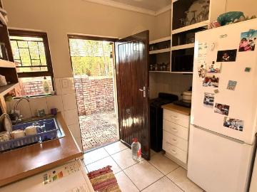 2 Bedroom Townhouse For Sale in Langenhovenpark