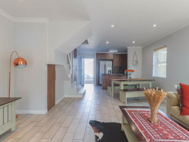 2 Bedroom Townhouse For Sale in Leisure Bay Estate